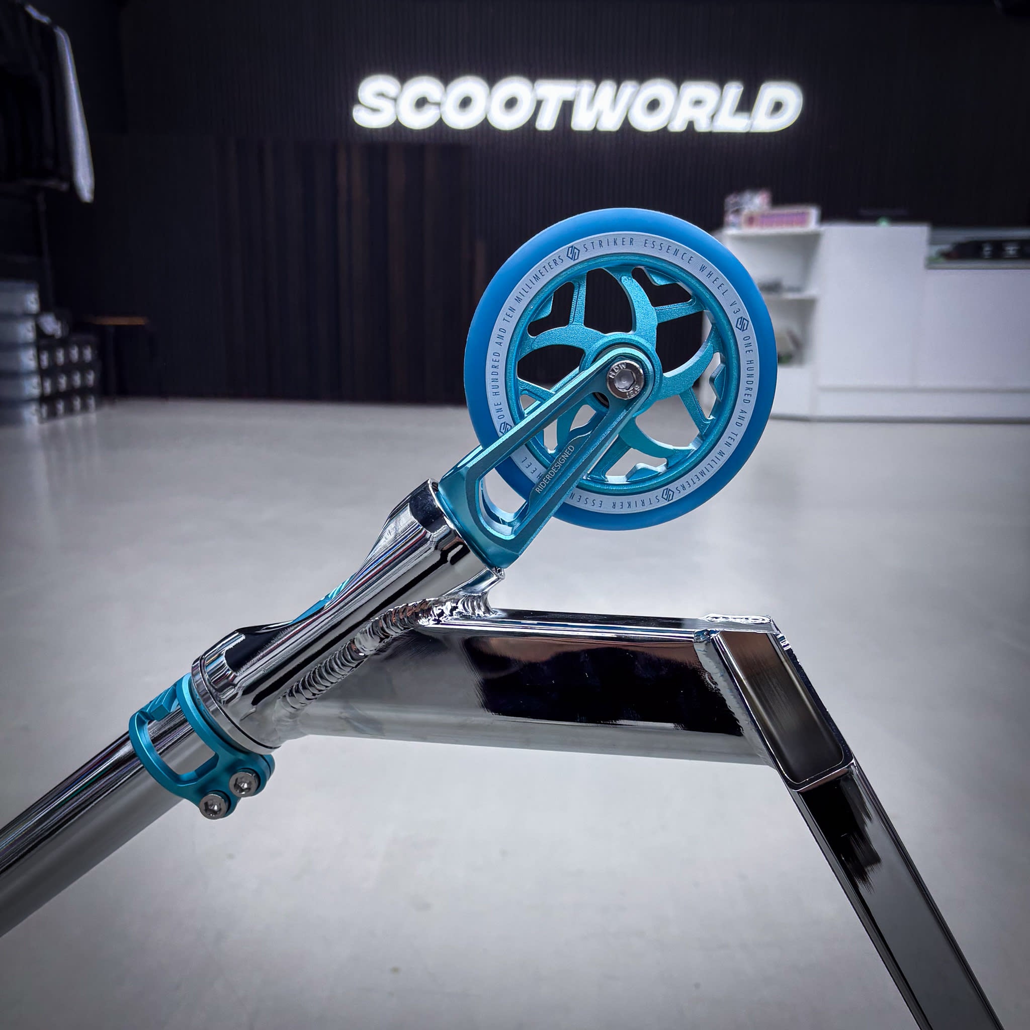 Striker Teal/Chrome Custom Build - Teal/Chrome