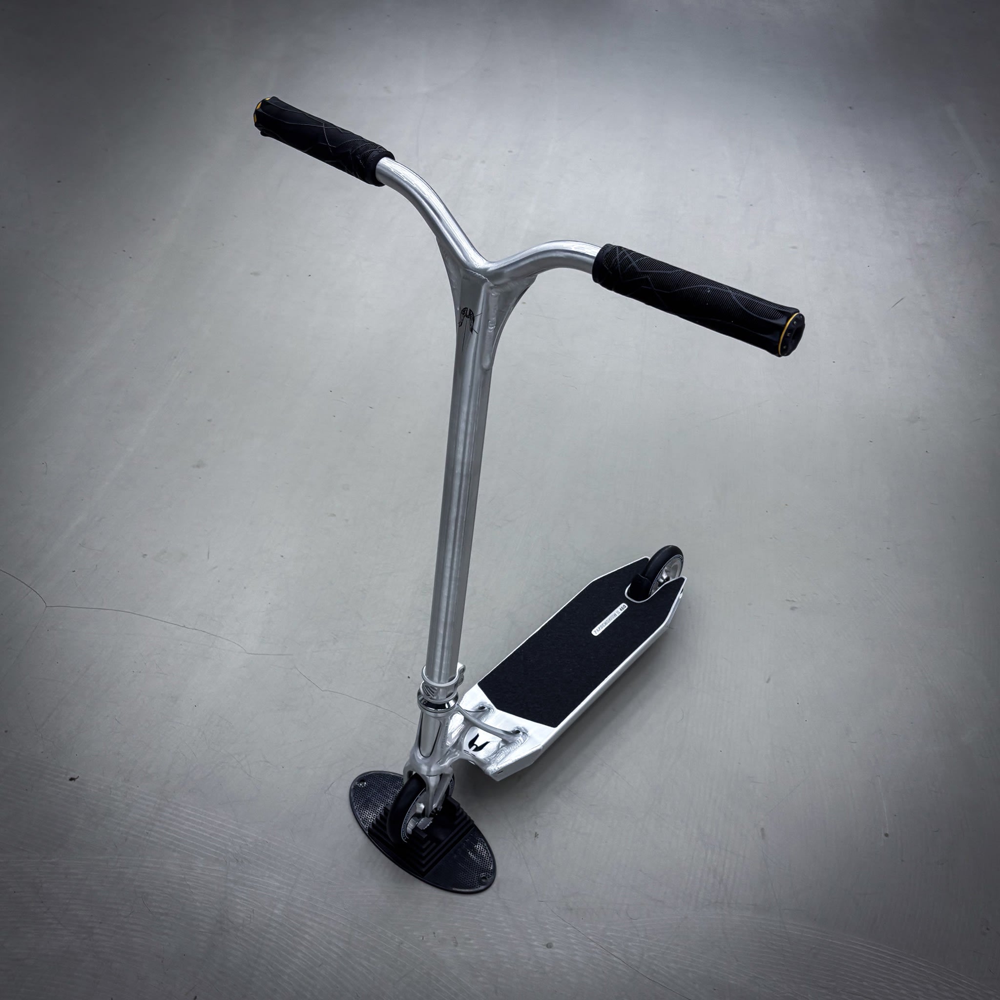 Ethic Silver Custom Build - Plateado